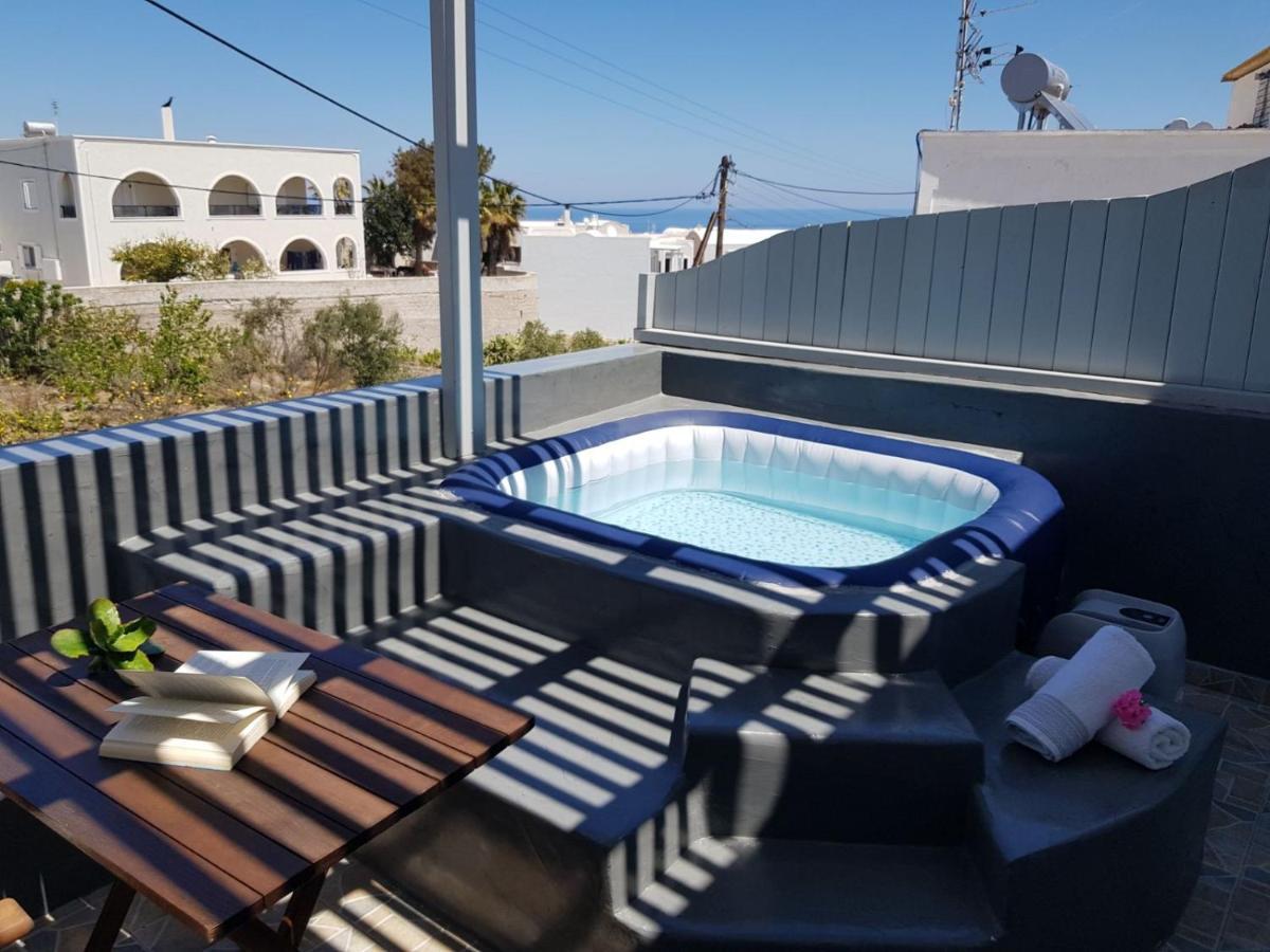Aerenia Luxury Suites 카르테라도스 외부 사진