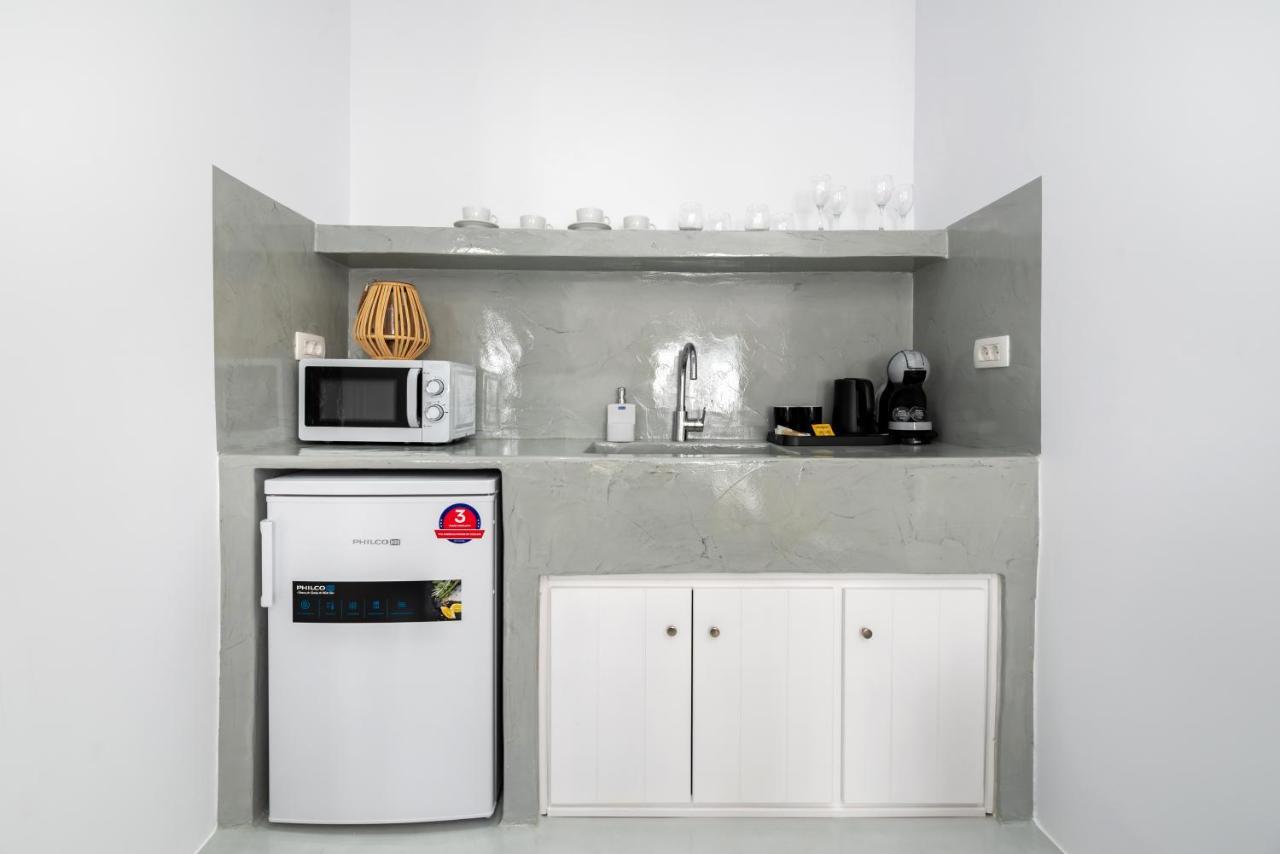 Aerenia Luxury Suites 카르테라도스 외부 사진