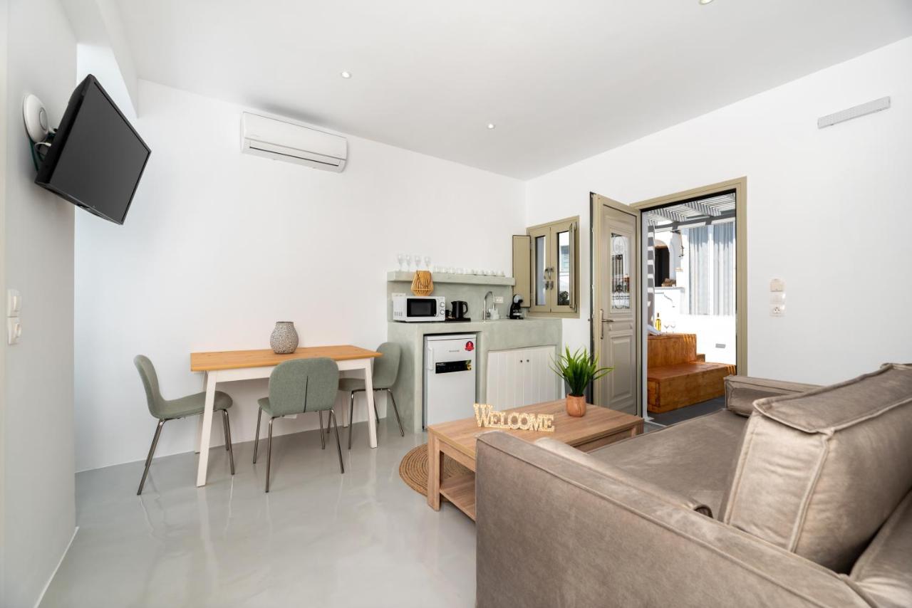 Aerenia Luxury Suites 카르테라도스 외부 사진