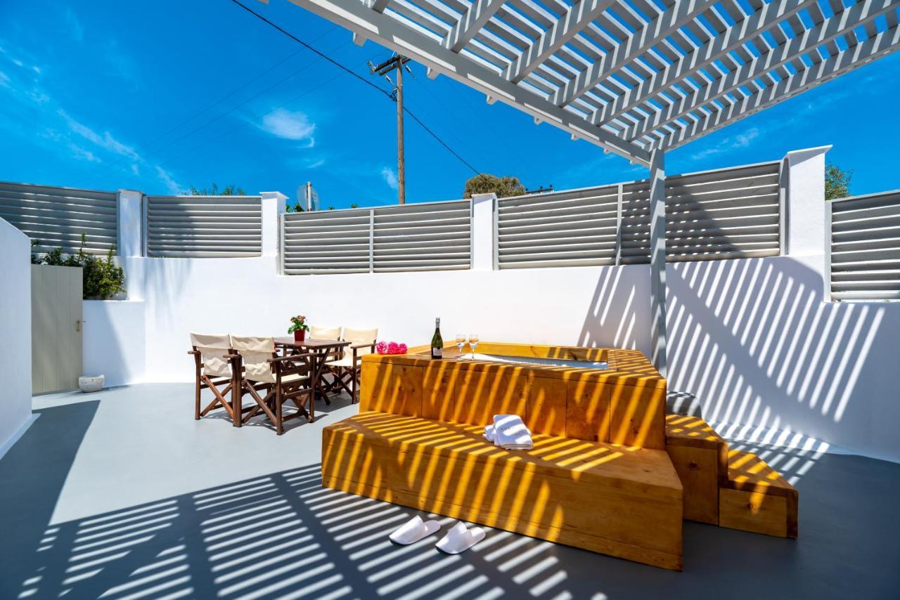 Aerenia Luxury Suites 카르테라도스 외부 사진