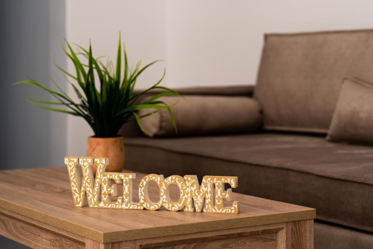 Aerenia Luxury Suites 카르테라도스 외부 사진