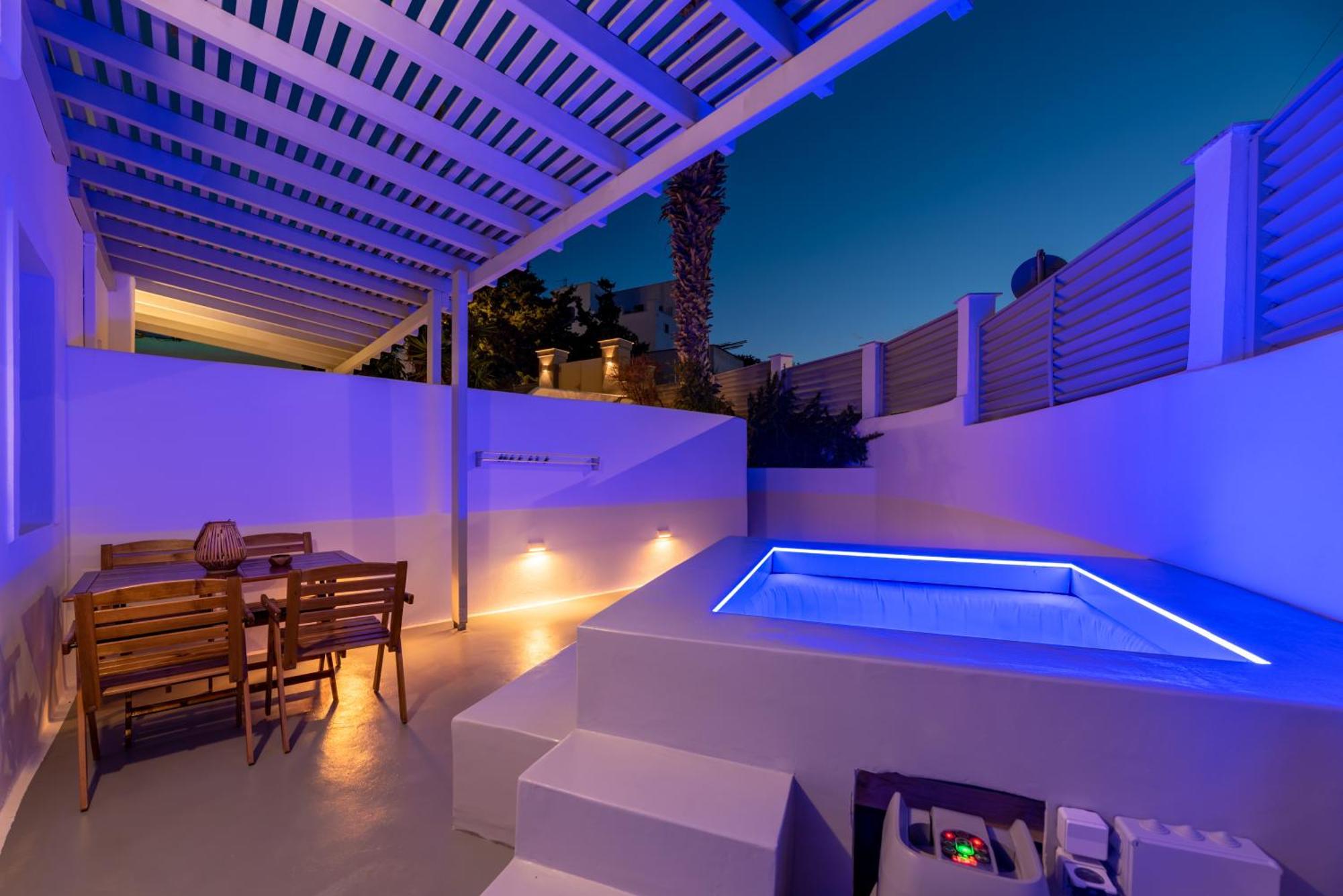 Aerenia Luxury Suites 카르테라도스 외부 사진