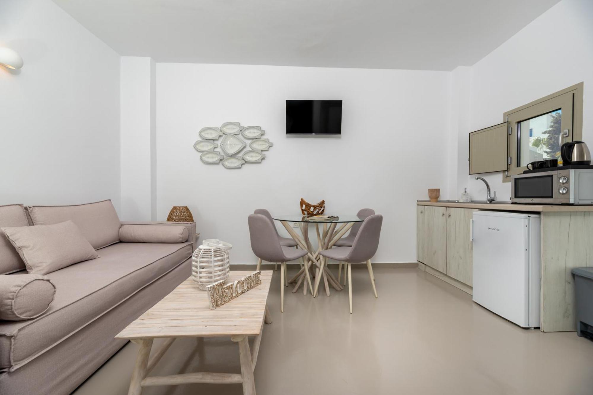 Aerenia Luxury Suites 카르테라도스 외부 사진