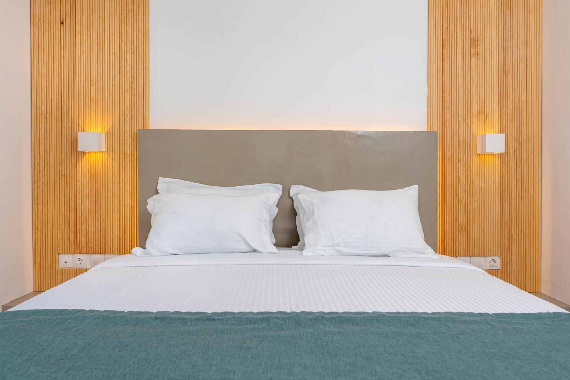 Aerenia Luxury Suites 카르테라도스 외부 사진