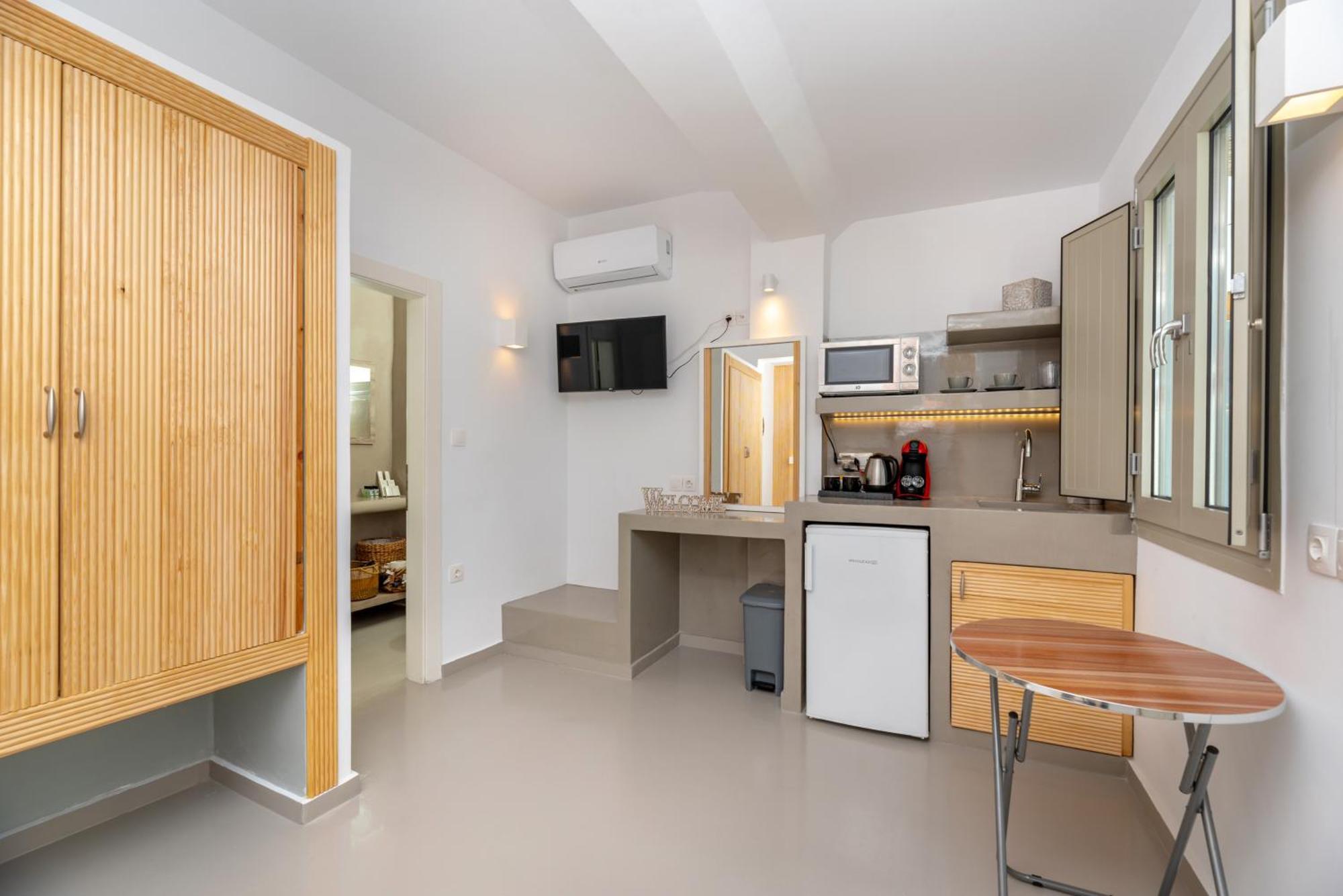 Aerenia Luxury Suites 카르테라도스 외부 사진